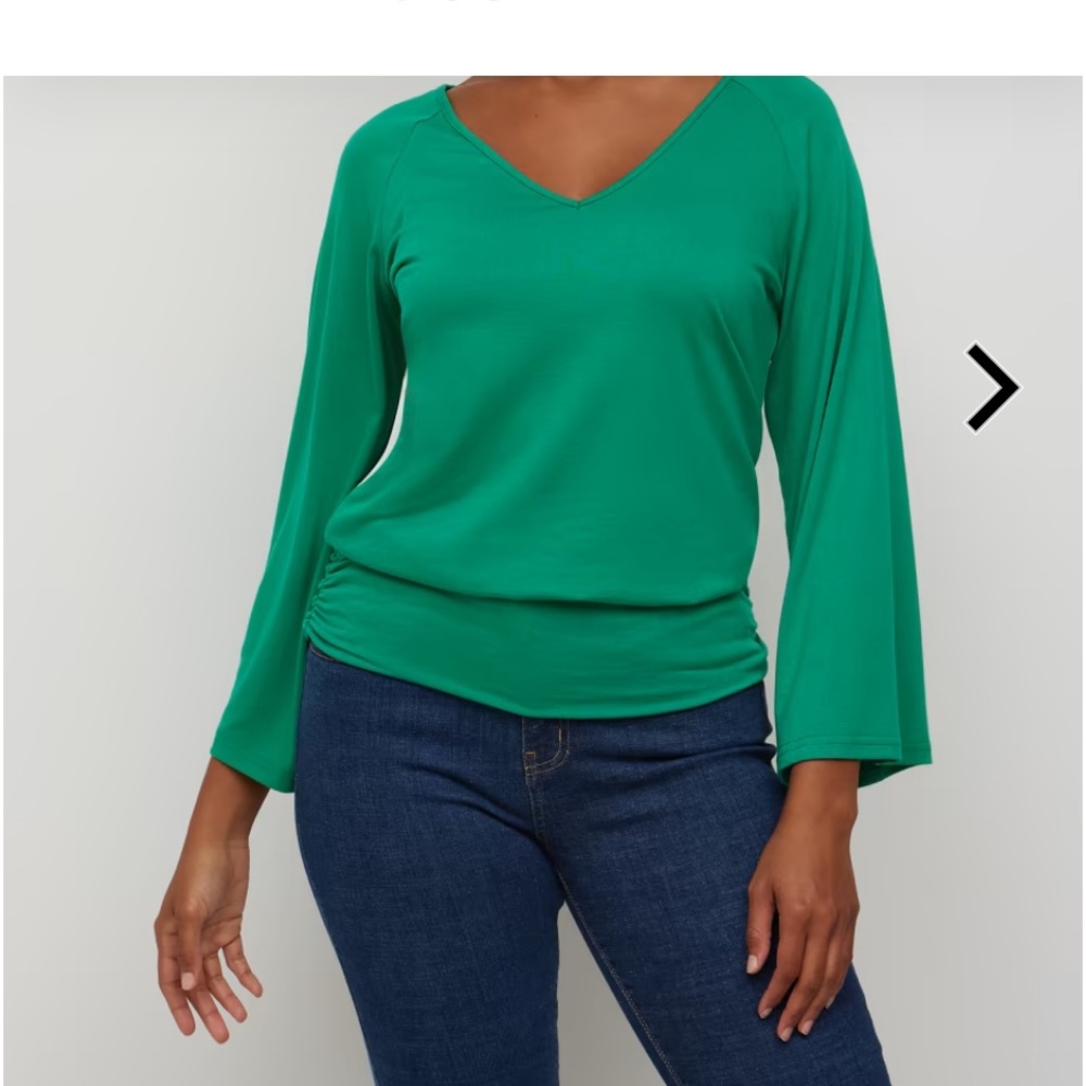 New York & Company V-NECK DOLMAN-SLEEVE TOP in Green Size L